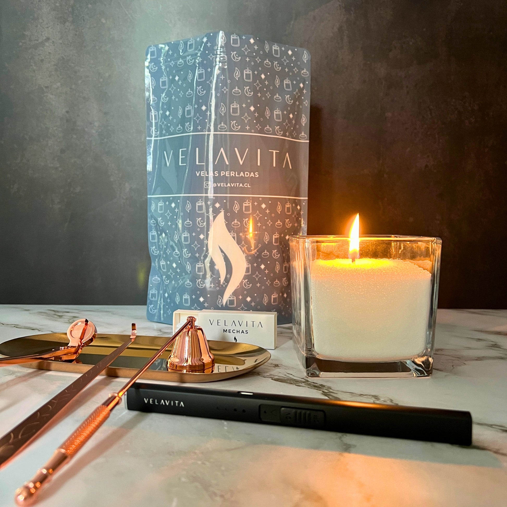 Kit Deluxe - Velas 1 Kg COLORES + Encendedor + Set Accesorios + Recipiente